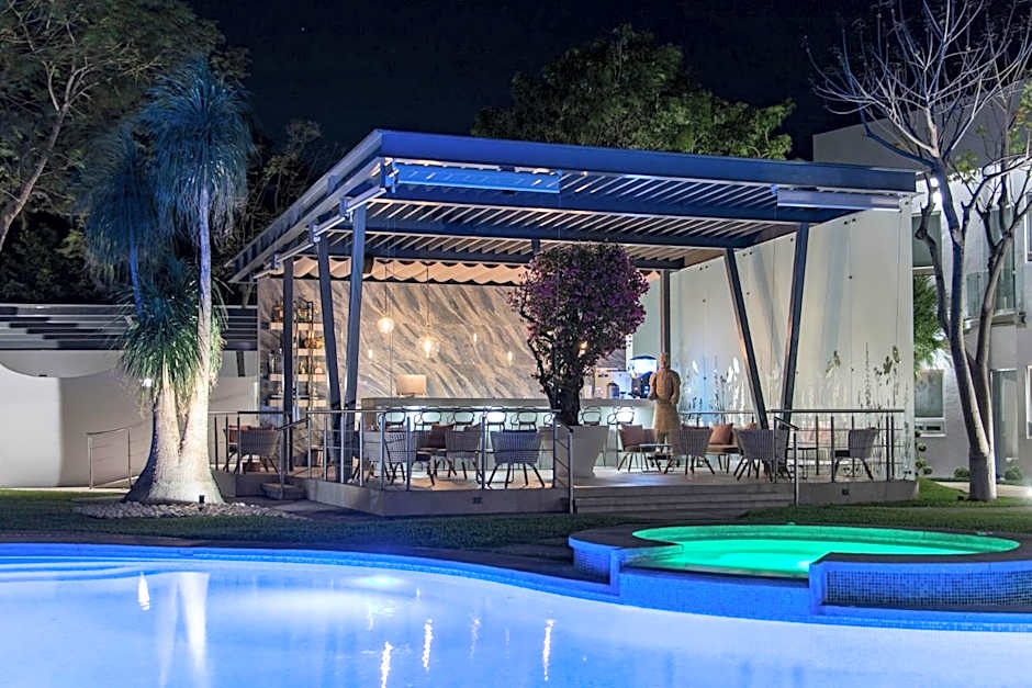 Xhiara Hotel