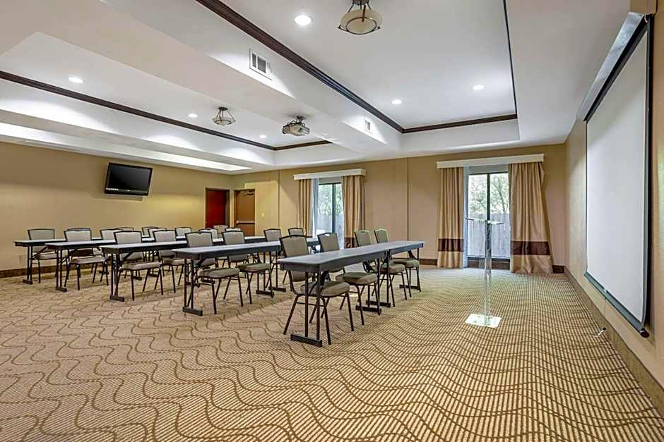 Comfort Suites Spring