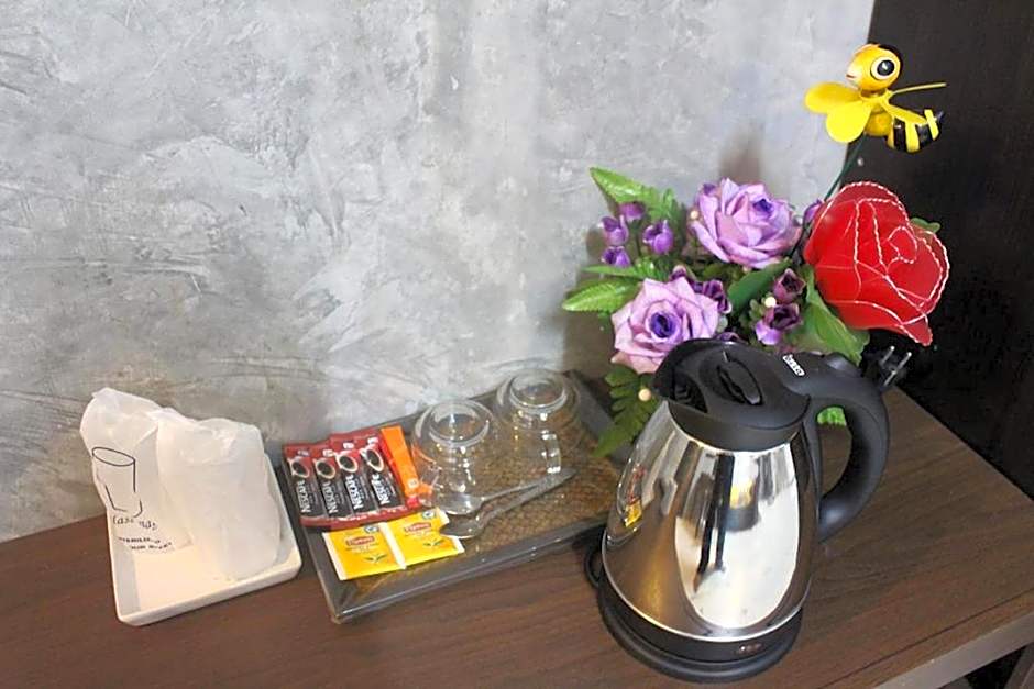 Beehive Phuket Oldtown Hostel