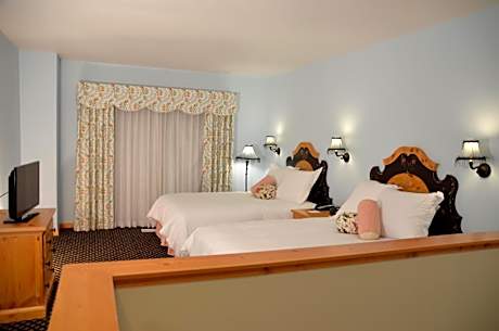 Mountain Grand Lodge One Bedroom Two Queen Suite