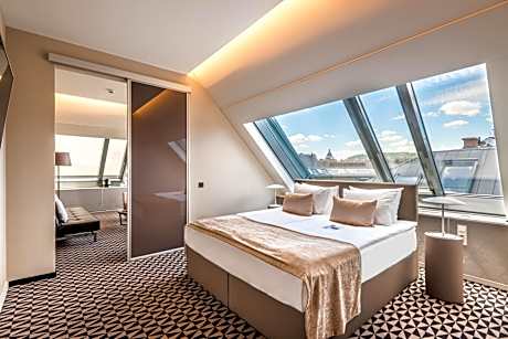 Top Floor Andrassy Suite