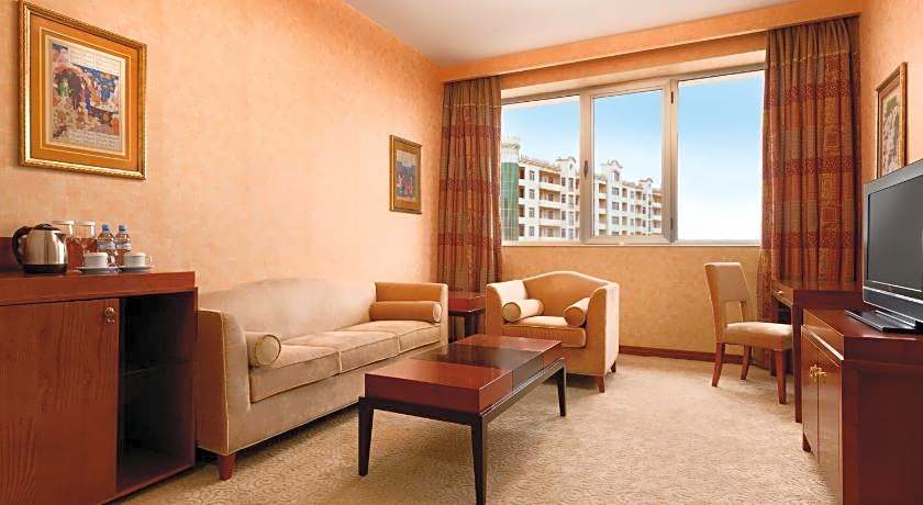 Ramada Plaza by Wyndham Gence