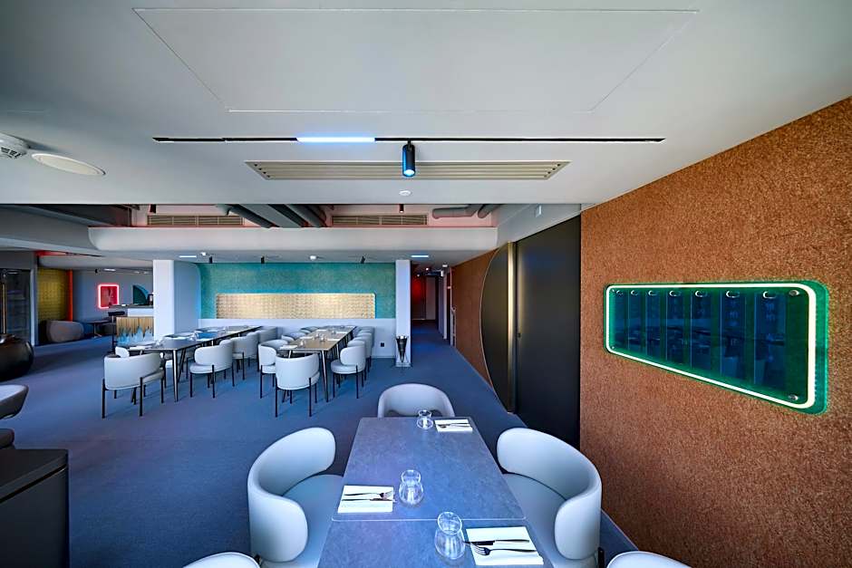 Motto by Hilton Hong Kong Soho