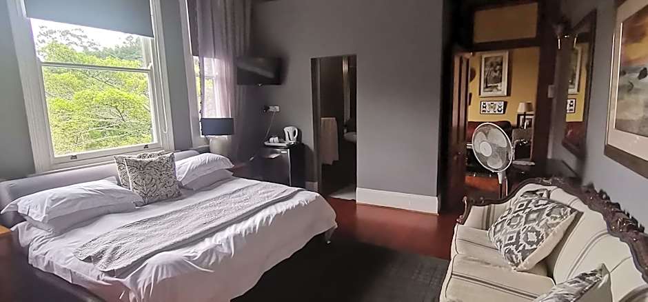 Royston Hall Historical Guesthouse