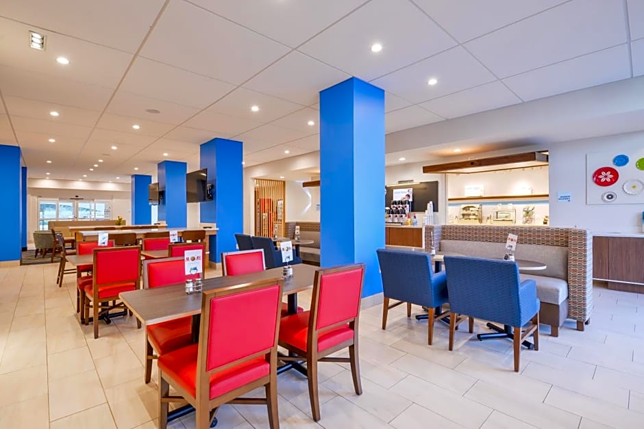 Holiday Inn Express Donaldsonville, an IHG Hotel