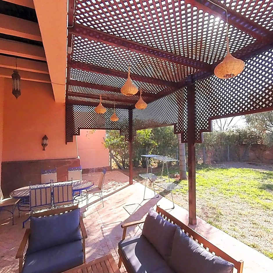 Villa Belle vue - with a private & Heated pool