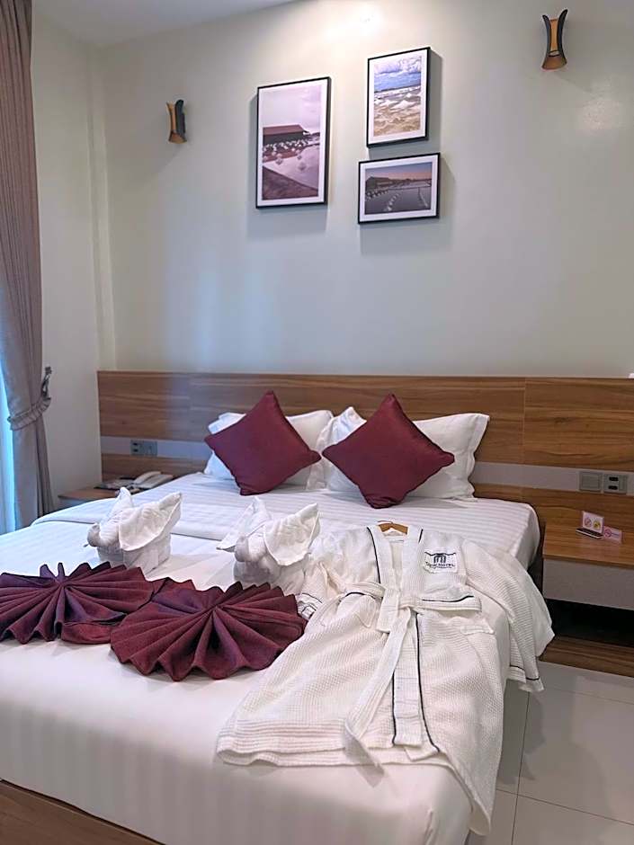 Twin Hotel