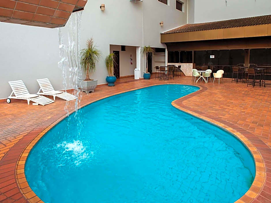 Ibis Styles Presidente Prudente, Portal of the West