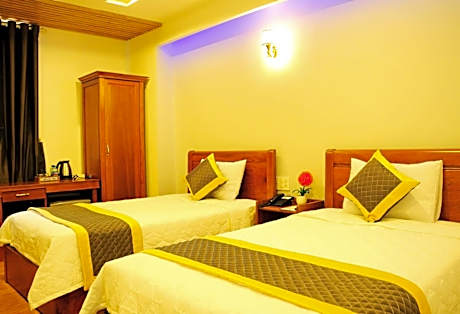 Deluxe Twin Room with Sea View