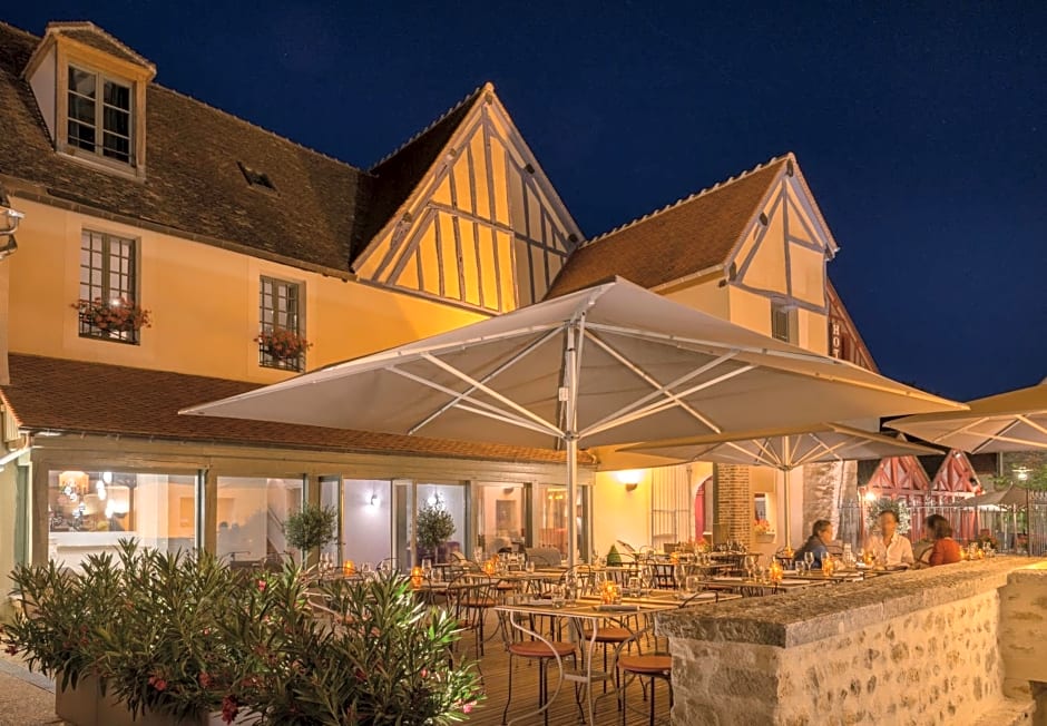 Hotel Aux Vieux Remparts, The Originals Relais (Relais du Silence)