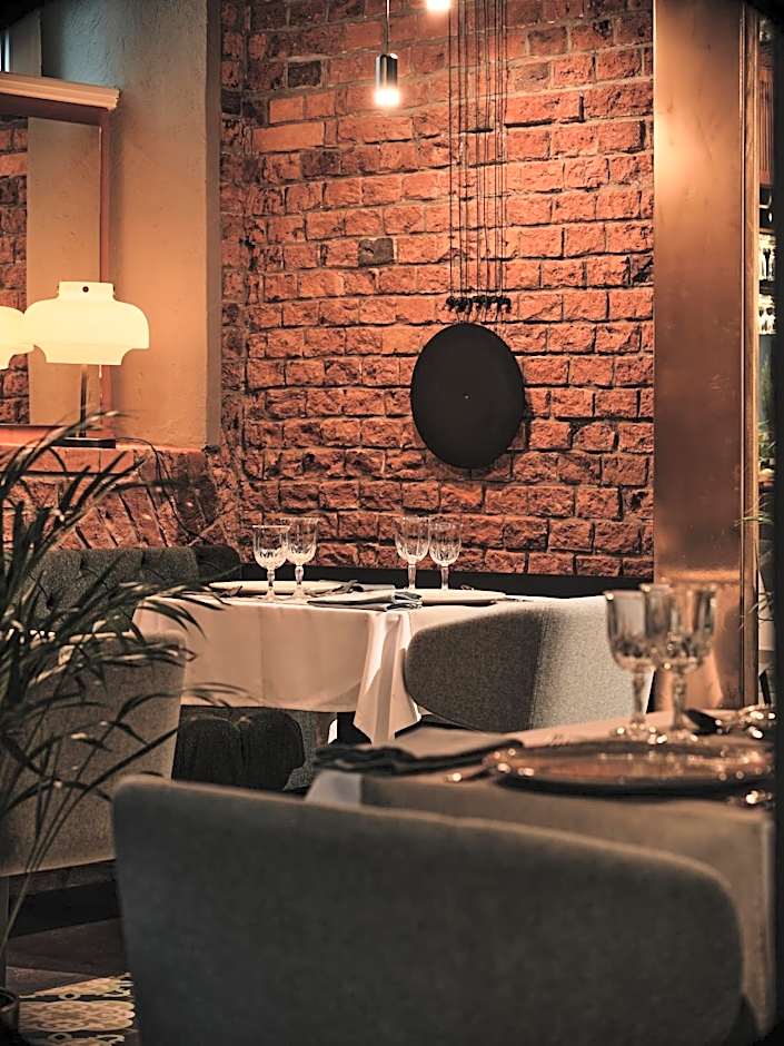 Hotel Altus Palace - Destigo Hotels