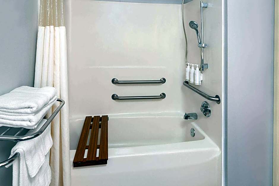 Microtel Inn & Suites by Wyndham Janesville