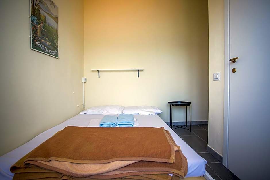 Lake Como Hostel
