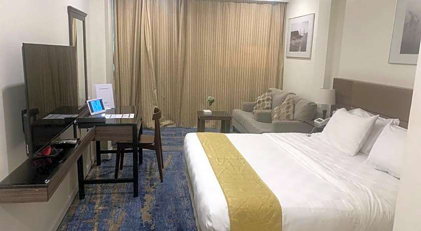 Grand Lily Hotel Suites