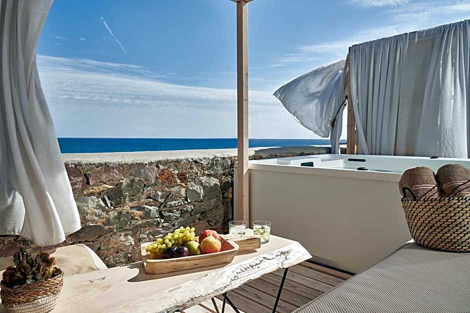 Volcano Luxury Suites Milos - Adults Only
