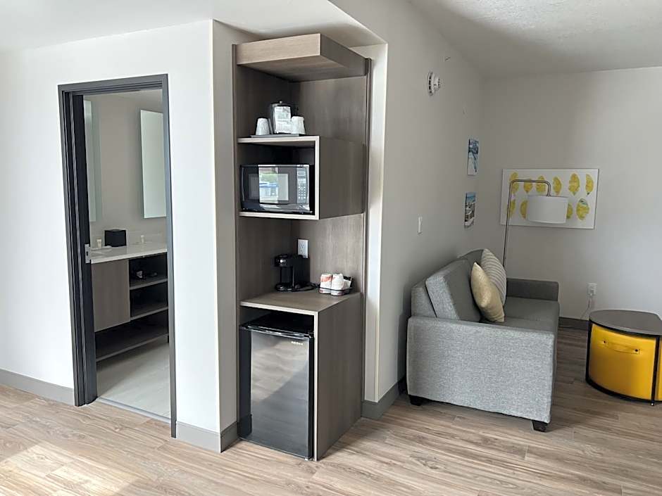 Comfort Inn & Suites New Port Richey Downtown District