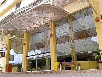 Hotel Hipico Inn