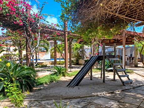 Kalamari Hotel - Alojamientos en AQUIRAZ