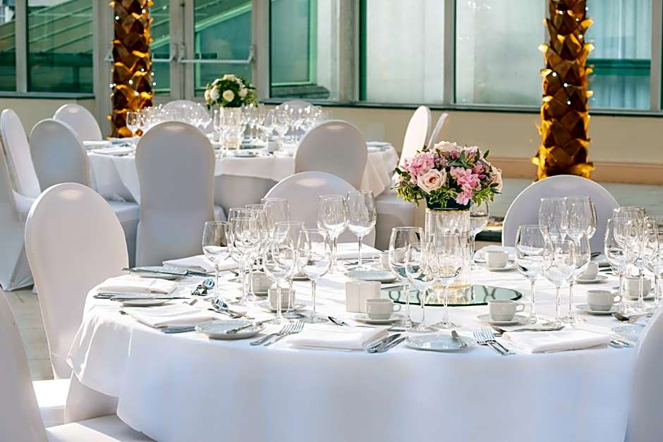 Millennium Gloucester Hotel London