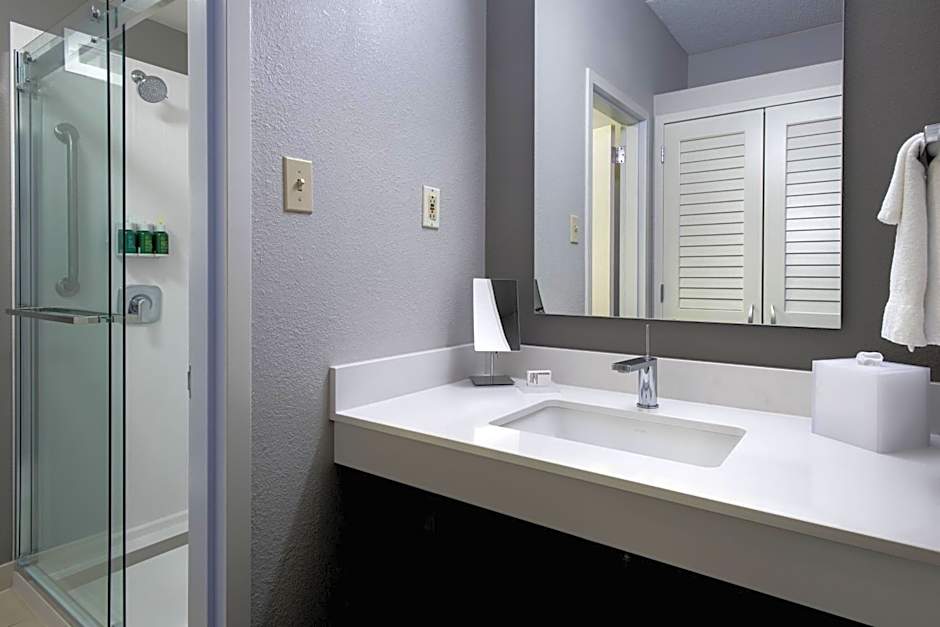 Courtyard by Marriott Lincroft Red Bank