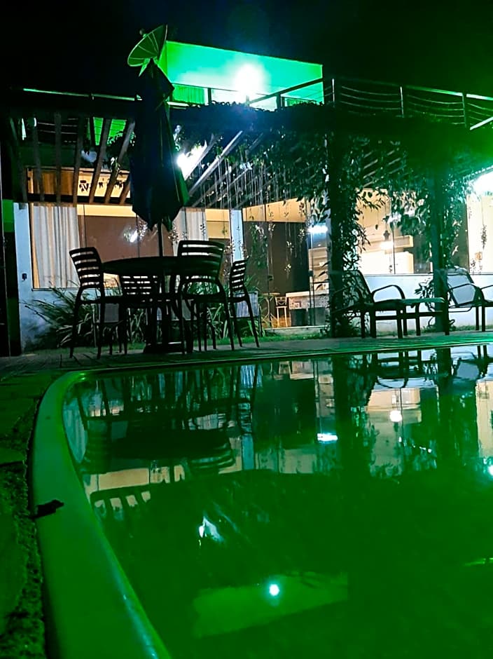 Espelho D'Água Pousada - Capitólio