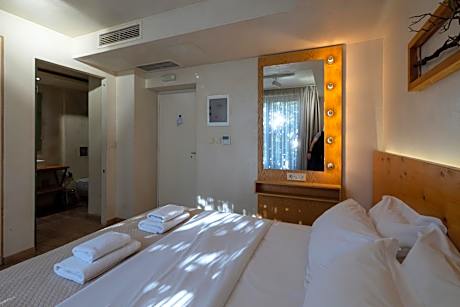 Deluxe Double Room with Sea View