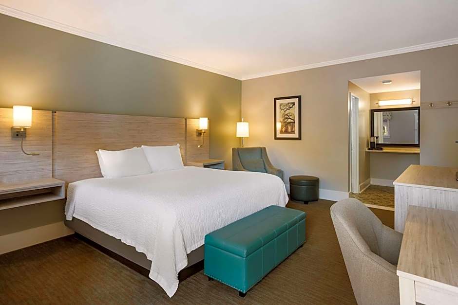 Best Western Sea Island Inn