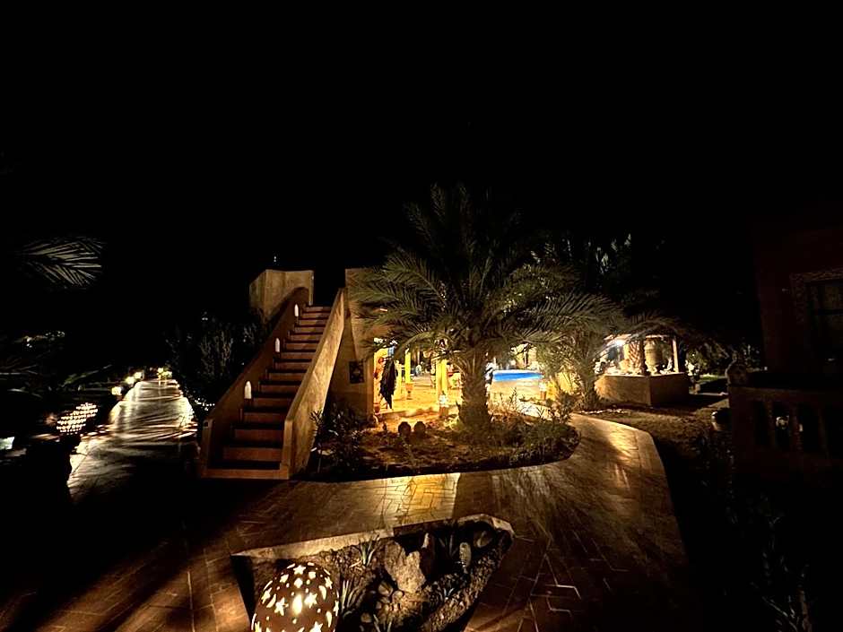 Oasis Tilogui-Luxury Hotel Restaurant and Desert Excursions In Zagora