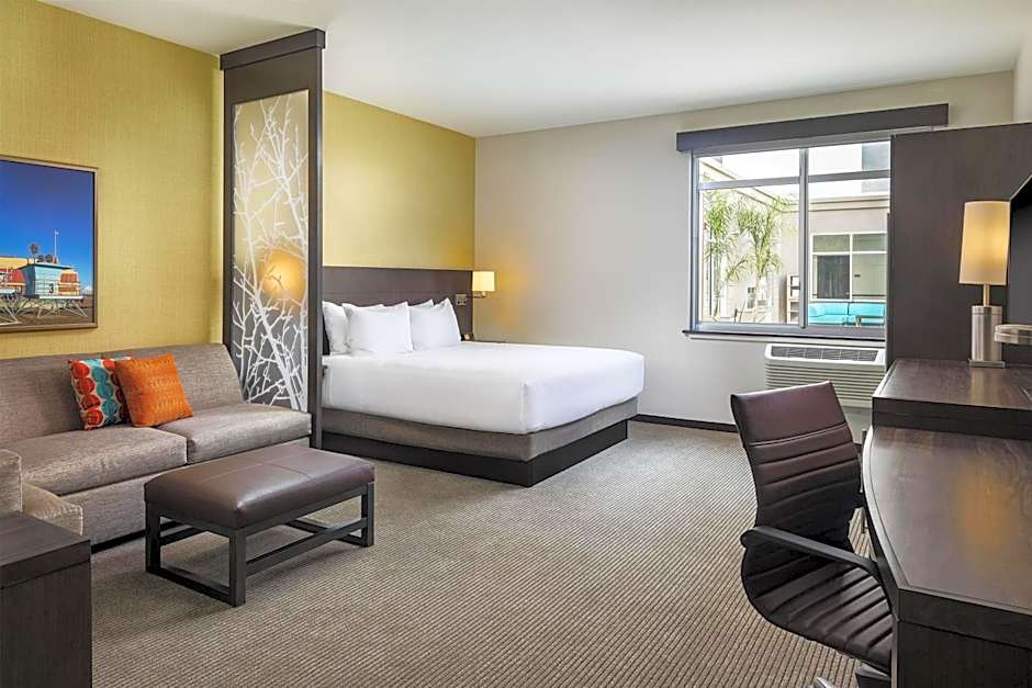 Hyatt Place Santa Cruz