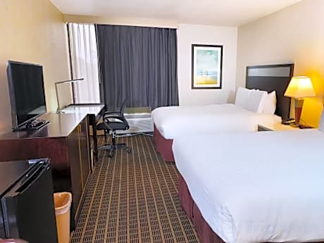 Queen Room with Two Queen Beds - Non-Smoking