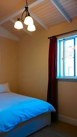 Double Room with Shared Bathroom(A)