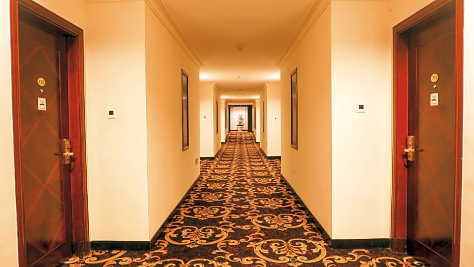 Grand Rocky Hotel Bukittinggi