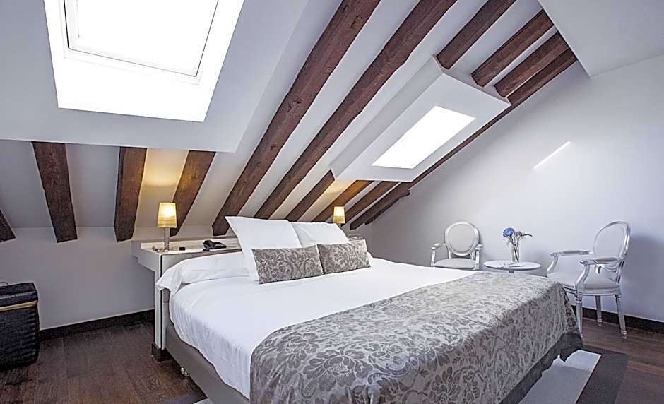 Hospes Puerta de Alcalá, a Member of Design Hotels