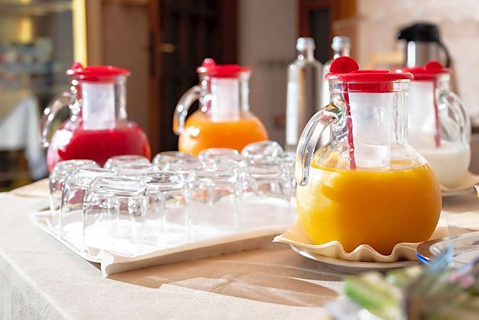 Hotel Parco dei Pini - 100mt dal Mare