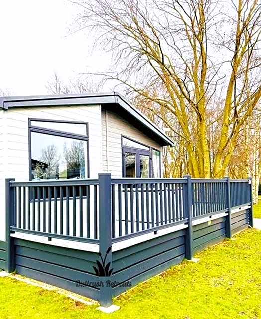Bull Rush Retreats luxury hot tub lodge at Tattershall Lakes