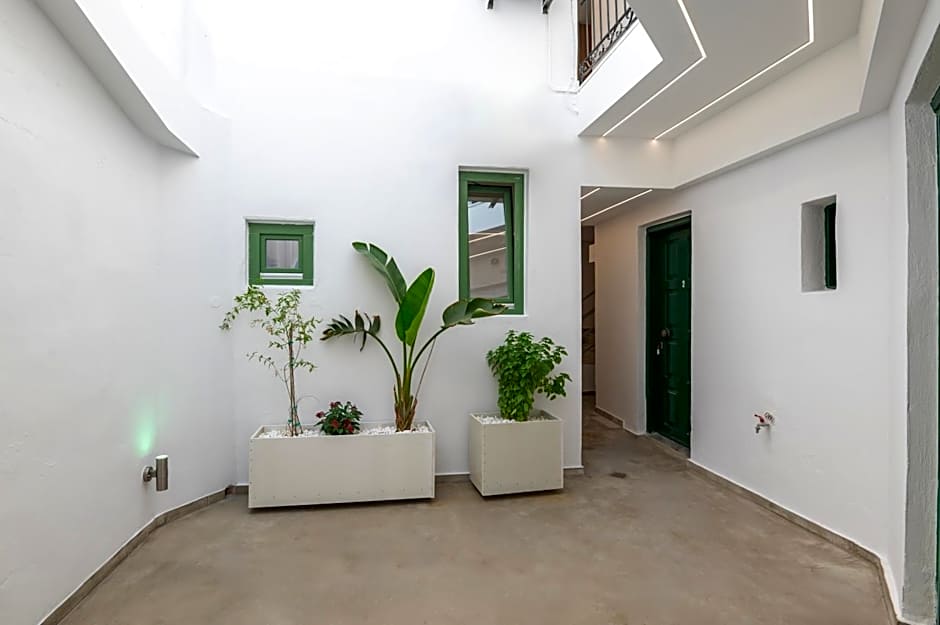 Vincenzo Harmony II- Rethymno old town