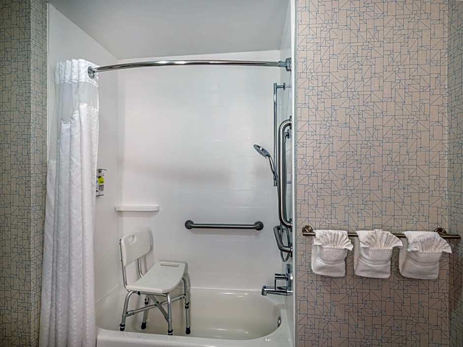 Holiday Inn Express Gas City By IHG