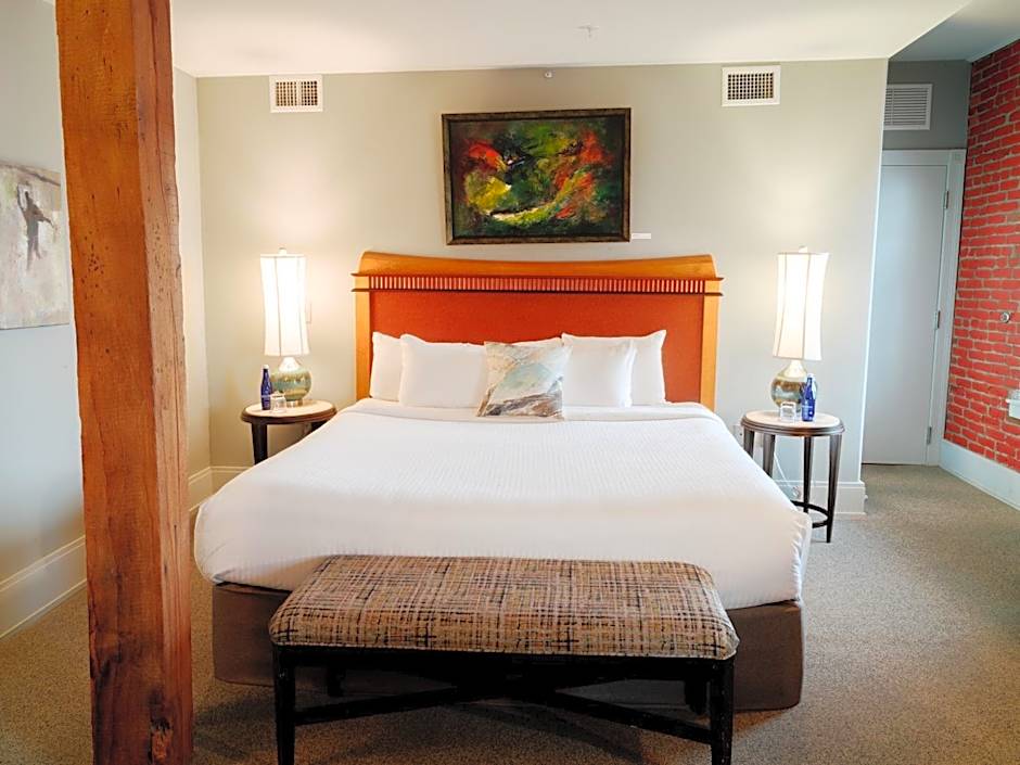 Lancaster Arts Hotel