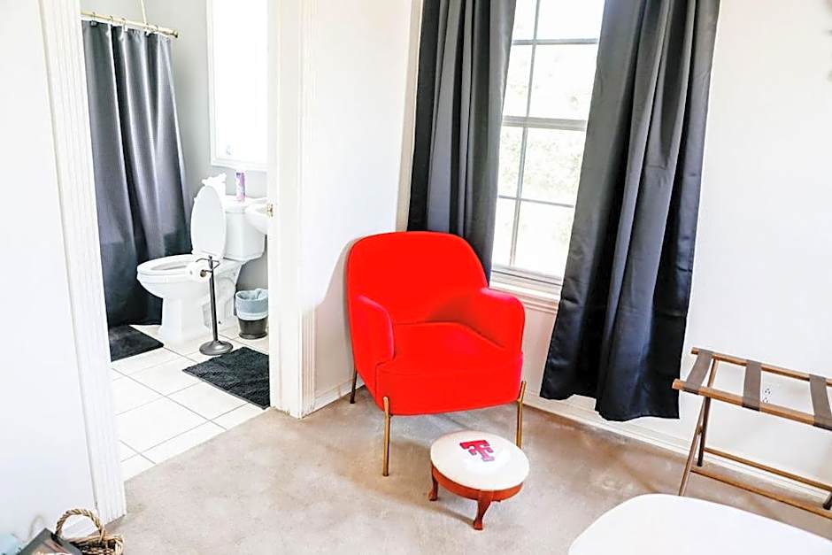 Woodrow House Bed & Breakfast