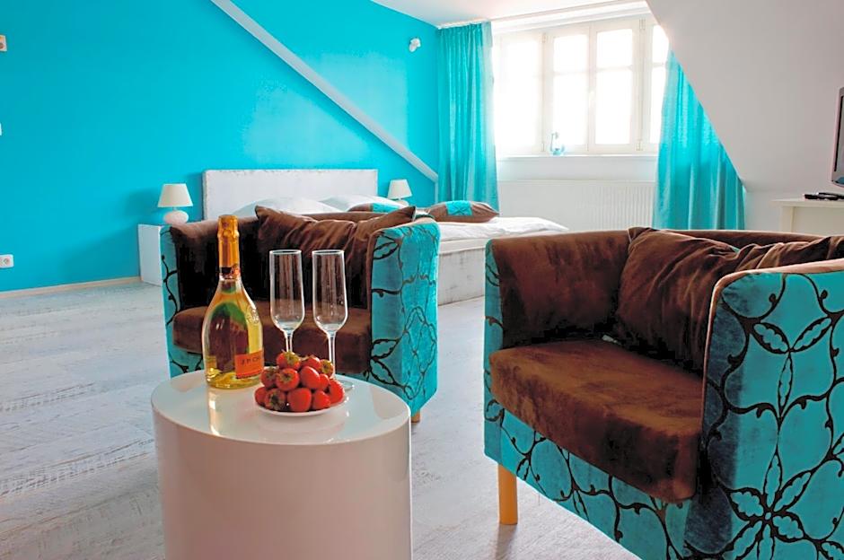 Royal Court Legerova