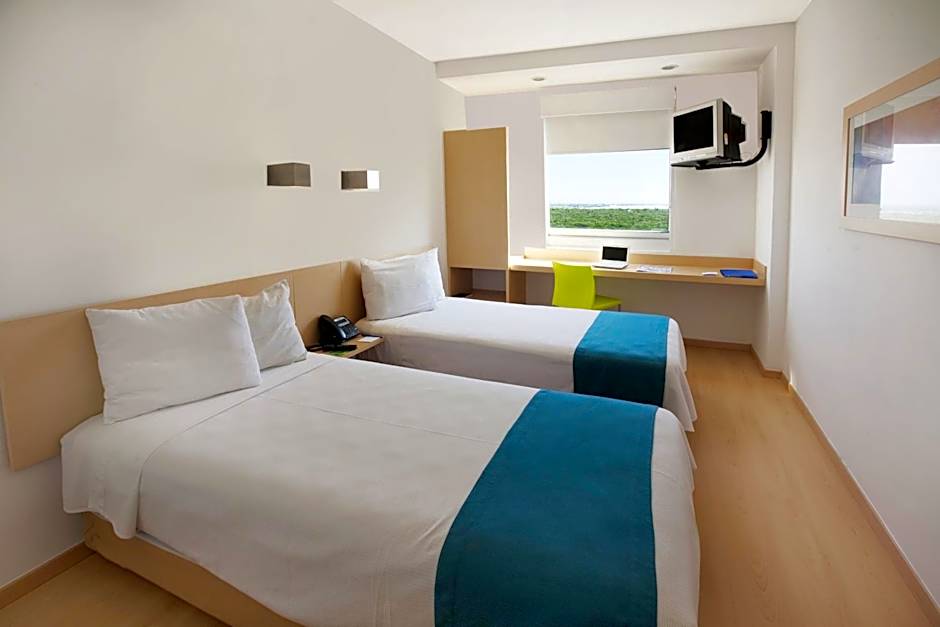 One Monterrey Aeropuerto