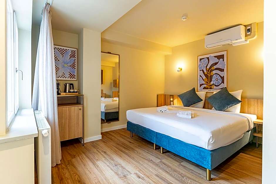 Photo 1 of 7 of Superior 1 King Bed