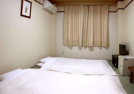 Japanese-Style Twin Room - Non-Smoking
