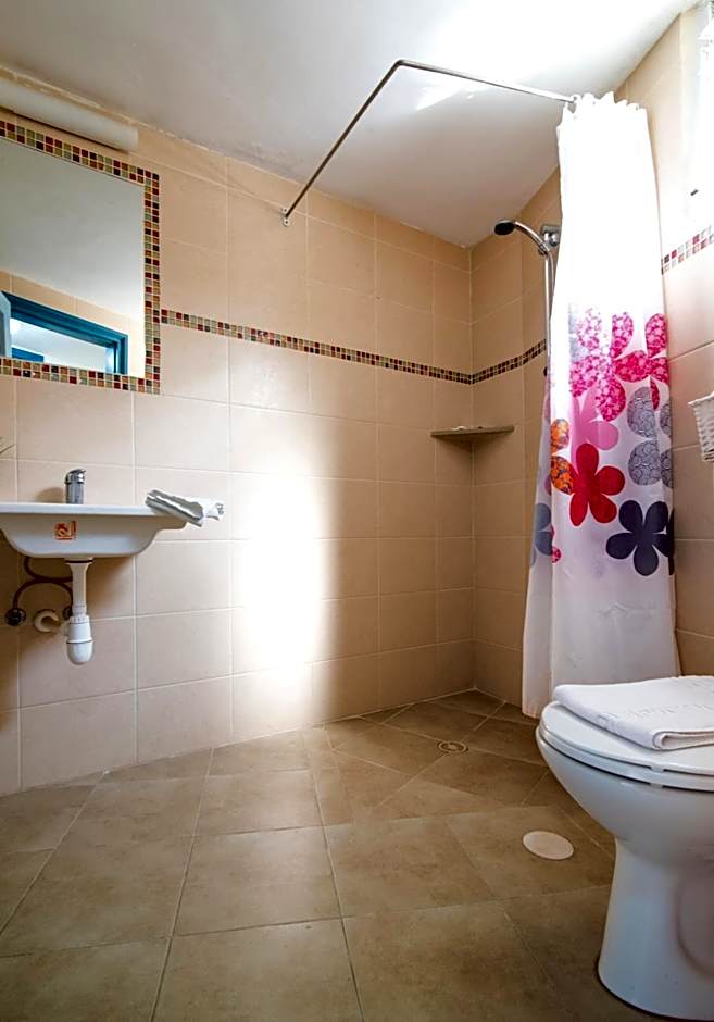 Jordan Valley Birding Lodge