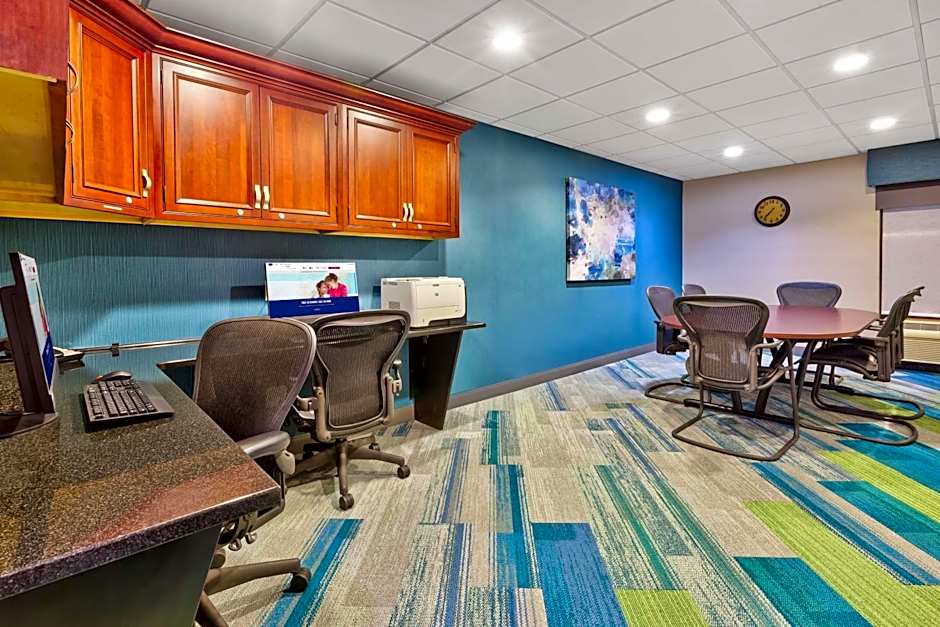 Hampton Inn By Hilton Traverse City