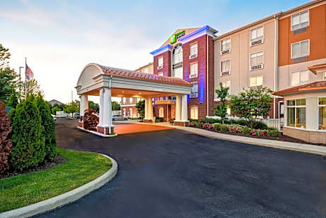 Holiday Inn Express & Suites Schererville By IHG