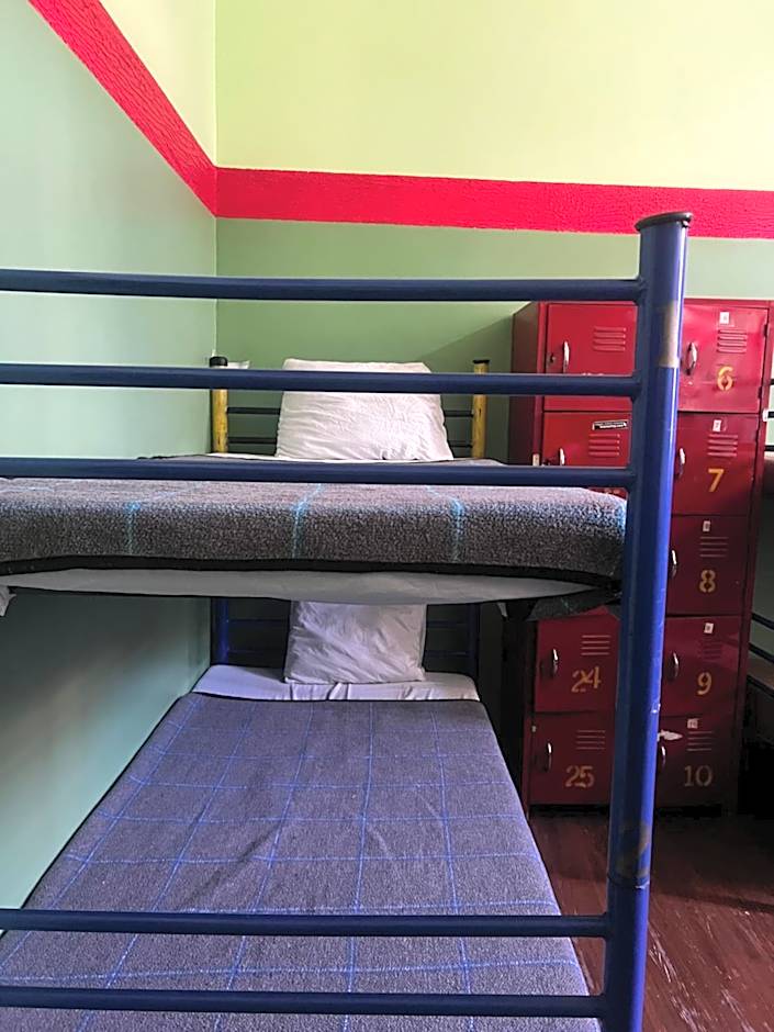 Foto 1 de 18 de Single Bed in Mixed Dormitory Room (10 Beds)