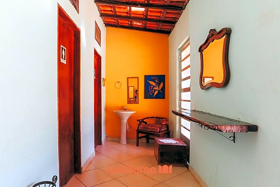 Casa em Cotia com piscina e área de lazer infantil