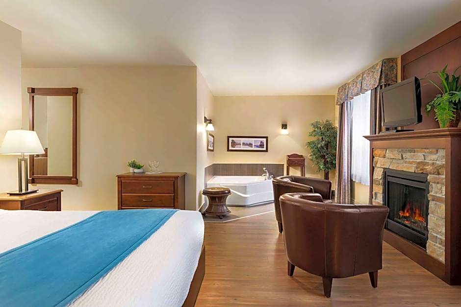 Days Inn by Wyndham Levis