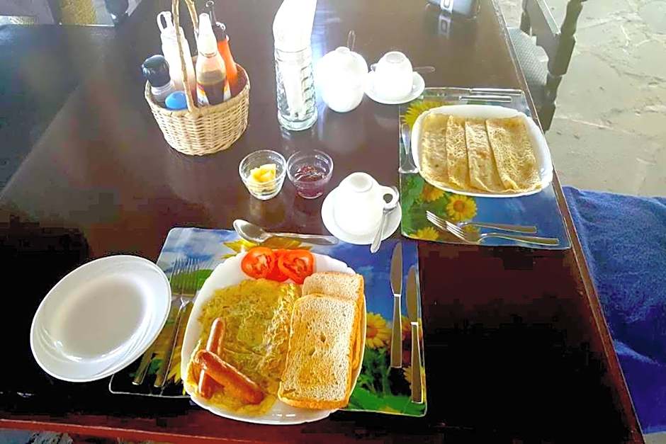 Bahari Dhow Beach Villas